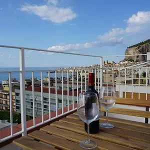 Tinky's House , Cefalu Italy